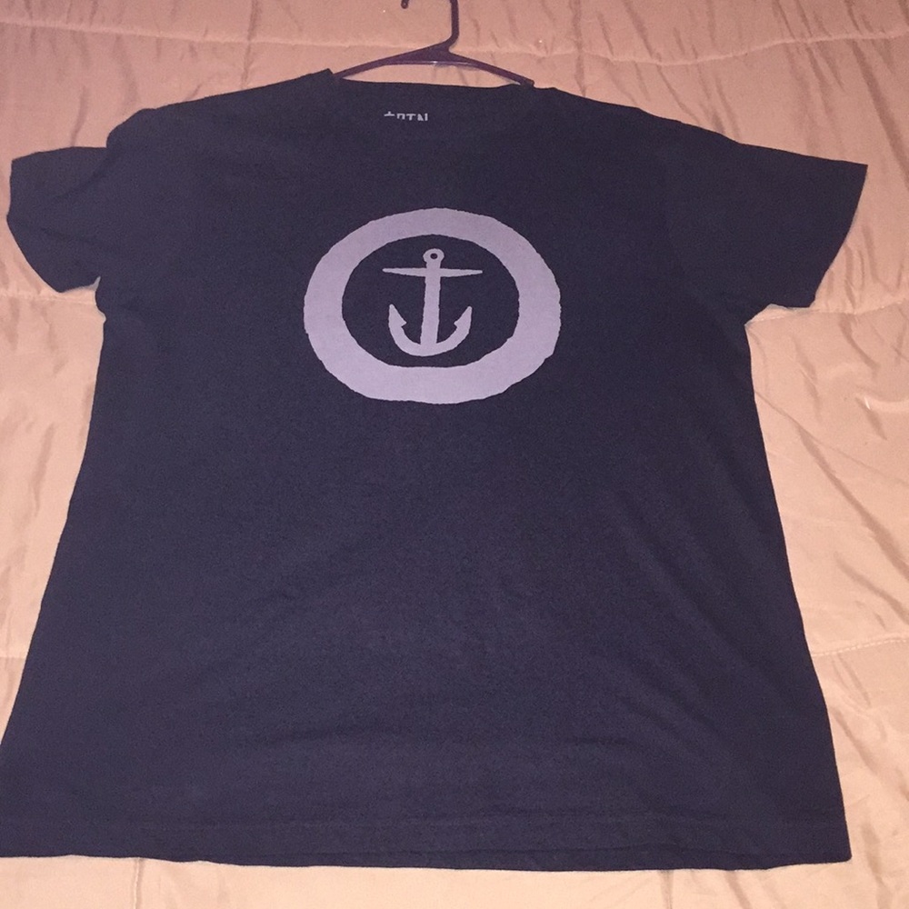 Cptn T-shirt